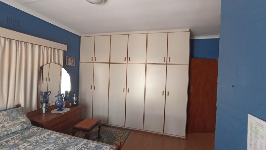 4 Bedroom Property for Sale in Bluewater Bay Eastern Cape